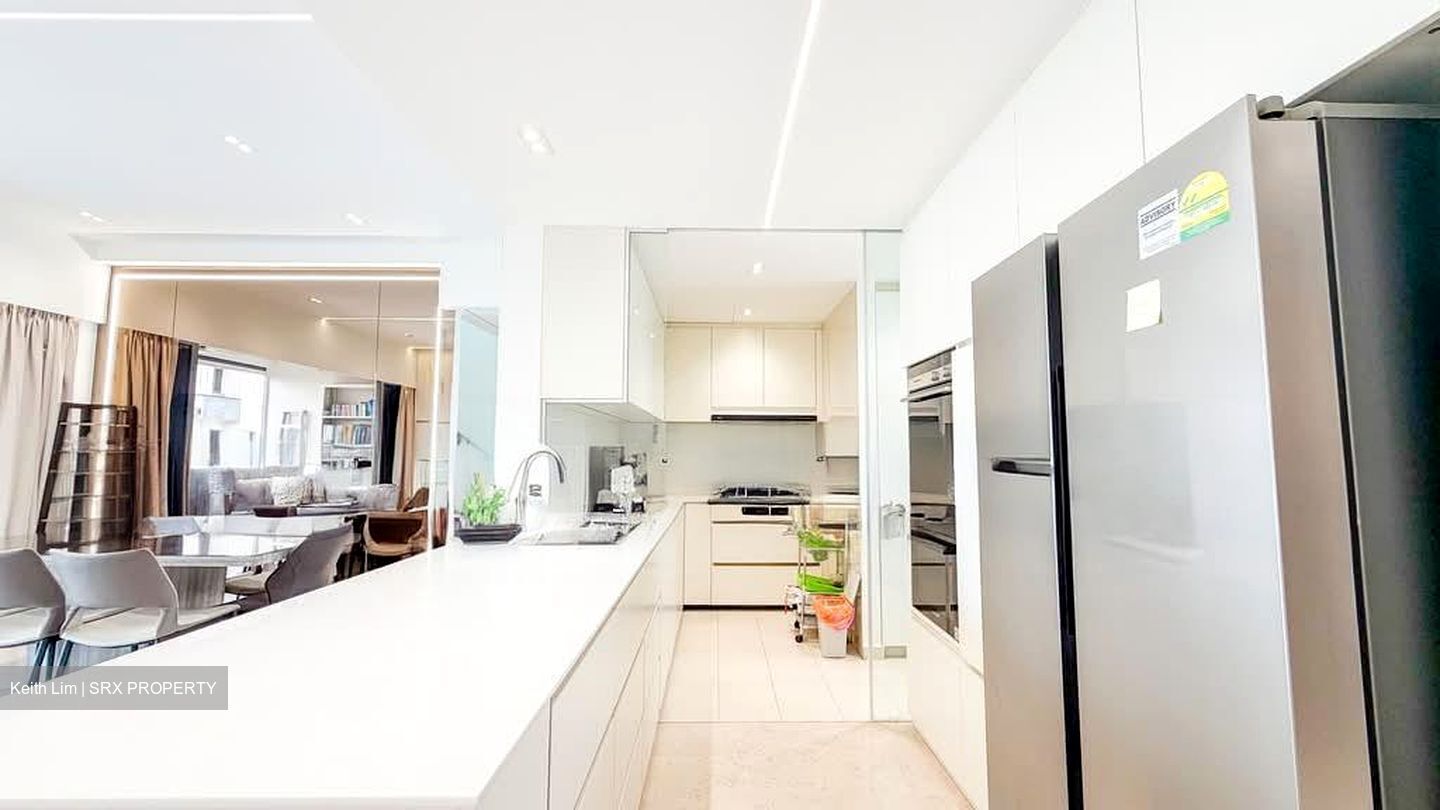 Lakeville (D22), Condominium #555296761